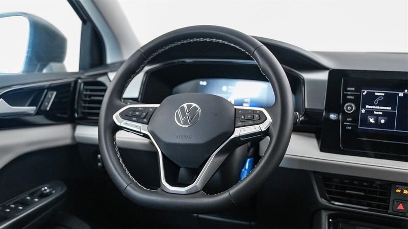 New 2025 Volkswagen Taos 1.5T SImage 16