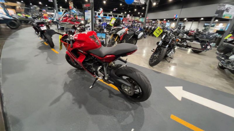 Used 2024 Ducati SUPERSPORT 950 Image 6