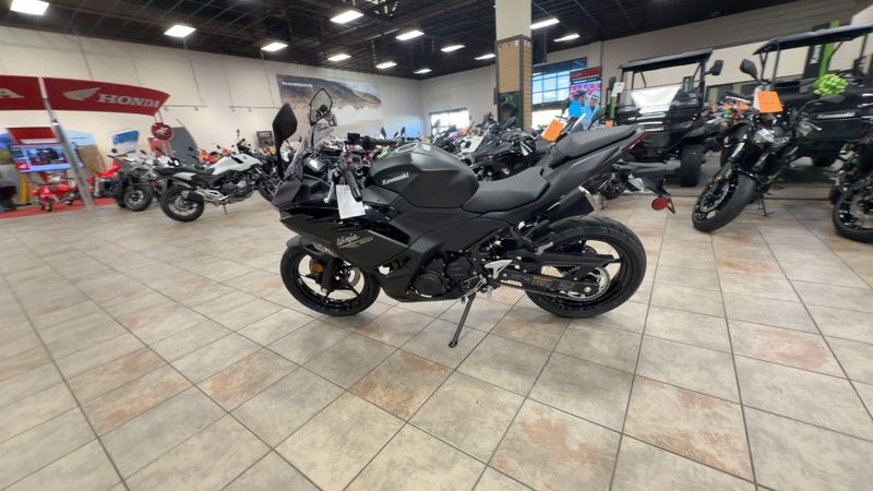 New 2026 Kawasaki NINJA 500 ABS Image 6