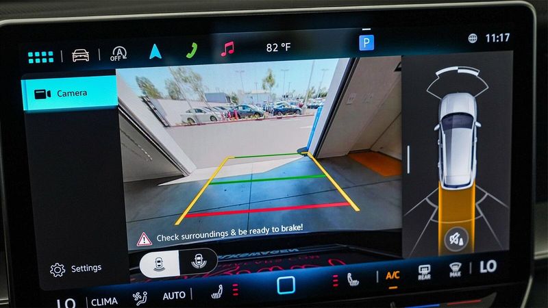 New 2025 Volkswagen Tiguan 2.0T SEImage 24