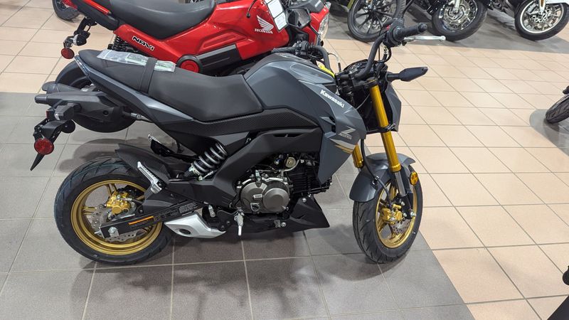 2024 Kawasaki Z125 PROImage 4