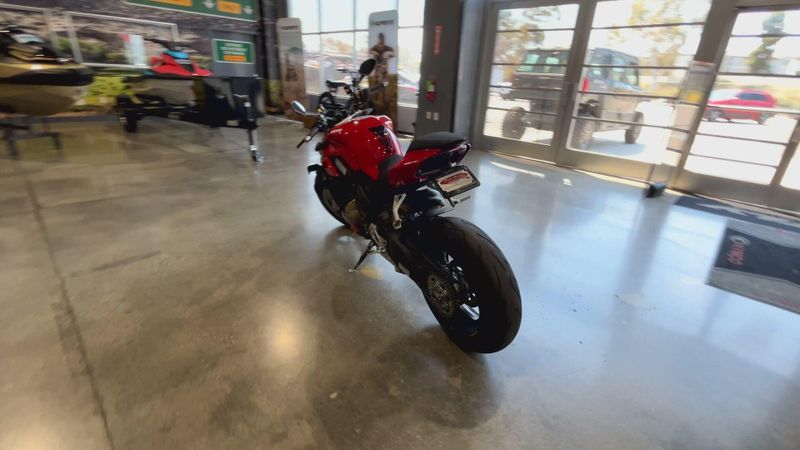 Used 2021 Ducati STREETFIGHTER V4S Image 6