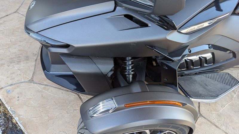 2022 Can-Am SPYDER BASEImage 15