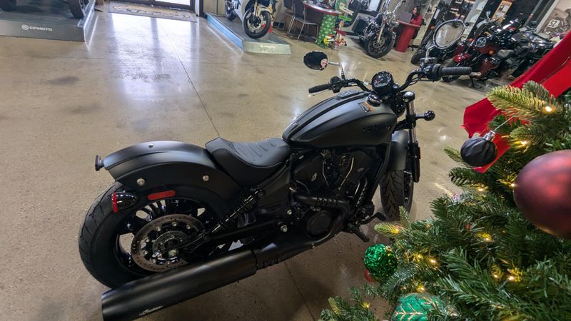 2025 Indian Motorcycle INDIAN SCOUT BOBBER SIXTY LIMITED ONYX BLACK SMOKEImage 6