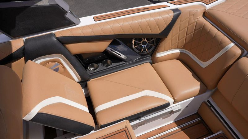 USED 2019 TIGE 2 RZX Image 39