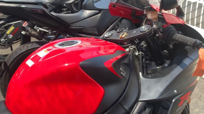 Used 2016 Suzuki GSX-R600L6 CA Image 2