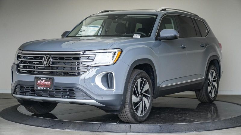 New 2025 Volkswagen Atlas 2.0T SELImage 1