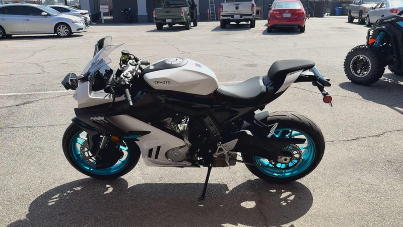New 2026 CFMOTO 675SS Image 9
