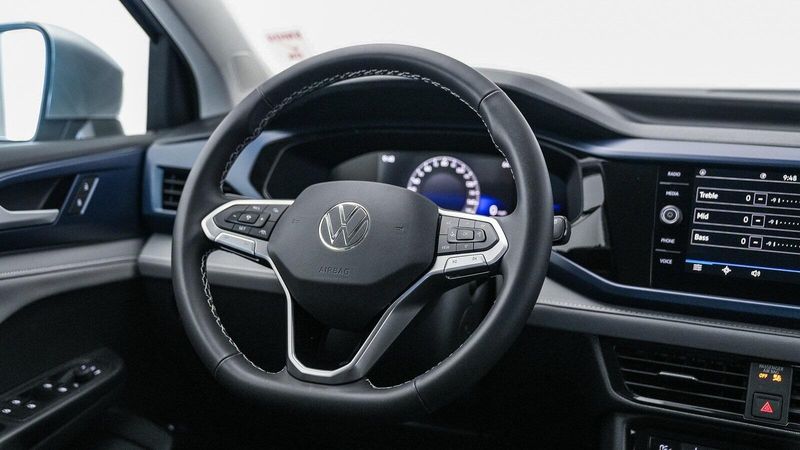 Used 2024 Volkswagen Taos 1.5T SEImage 15