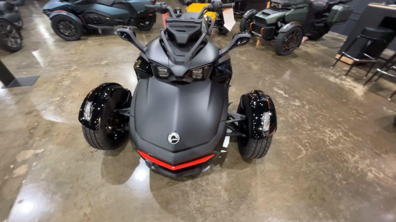 New 2026 Can-Am SPYDER F3-S (SE6) Image 7