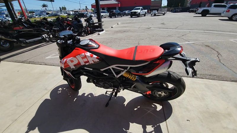 Used 2022 Ducati HYPERMOTARD 950 RVE Image 9