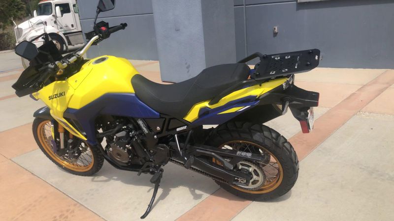 Used 2024 Suzuki V-STROM 800DE CA Image 2