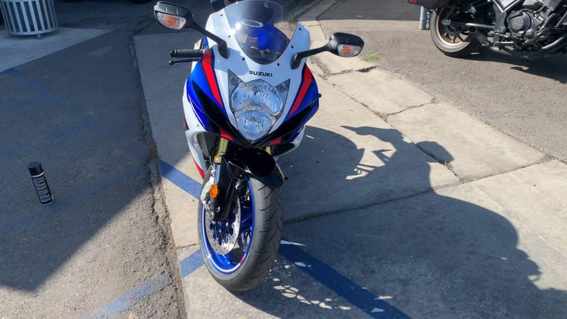 New 2026 Suzuki GSX-R750Z 40TH ANNIVERSARY EDITION Image 6