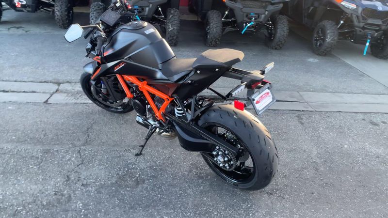 New 2026 KTM 1390 SUPER DUKE R EVO Image 7