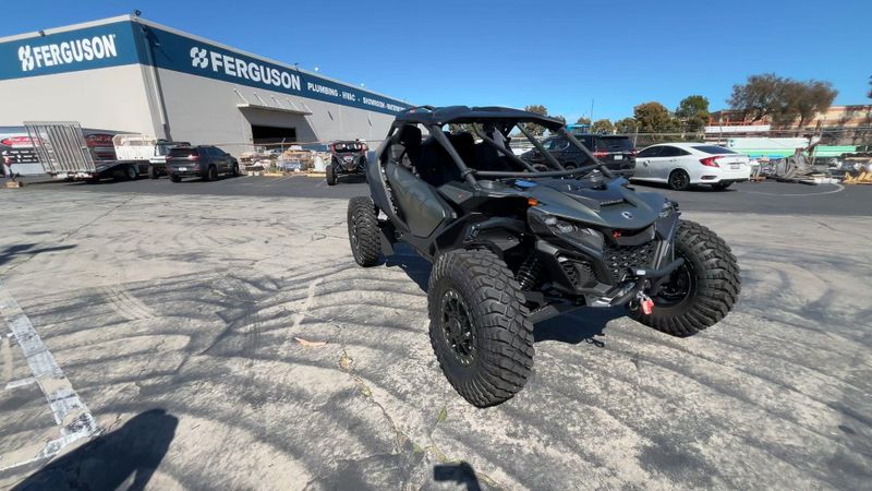 New 2026 Can-Am MAVERICK R X RC WITH SMART-SHOX 999T DCT Image 6