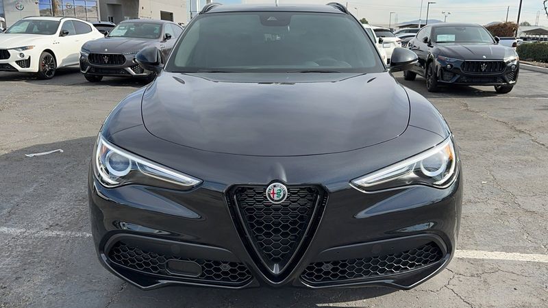 2023 Alfa Romeo Stelvio Sprint AwdImage 9