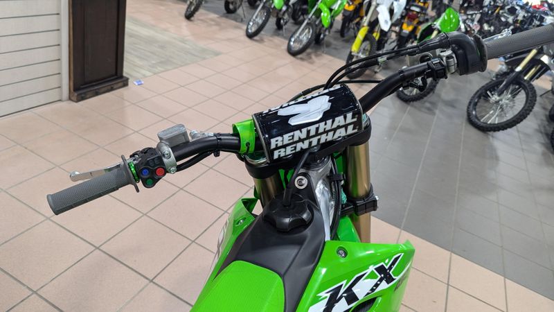 2025 Kawasaki KX 450Image 9