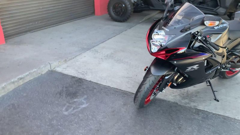 New 2026 Suzuki GSX-R600 Image 4