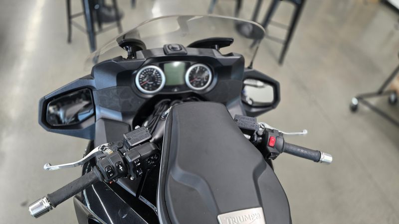 Used 2016 Triumph TROPHY SE 