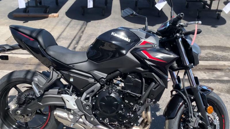 New 2025 Kawasaki Z650 Image 7