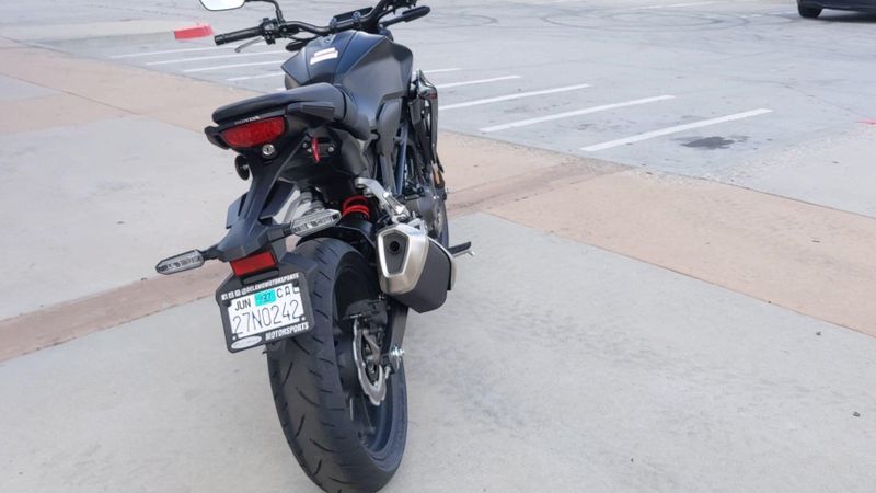 Used 2026 Honda CB300R ABS Image 8