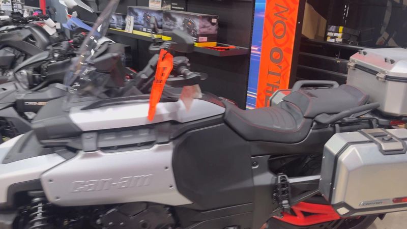 New 2025 Can-Am CANYON XT Image 9
