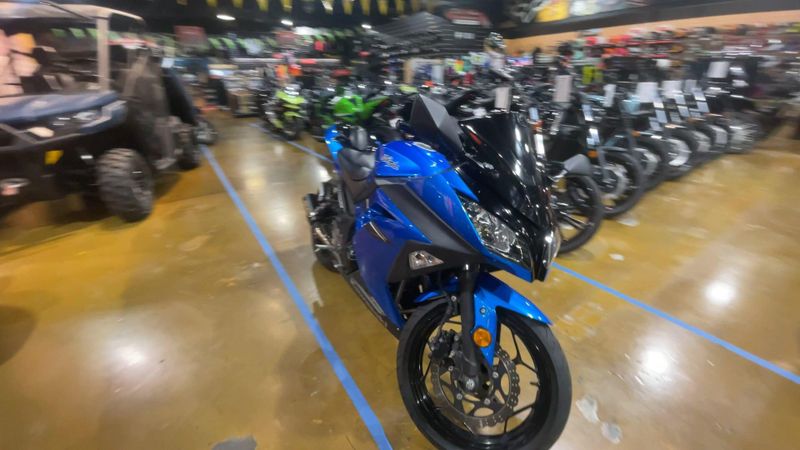 Used 2017 Kawasaki NINJA 300 Image 6