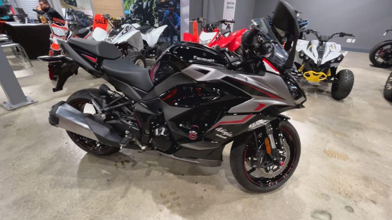 Used 2024 Kawasaki NINJA 1000SX ABS Image 9