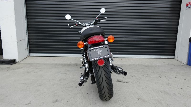 New 2025 Triumph Bonneville T120 