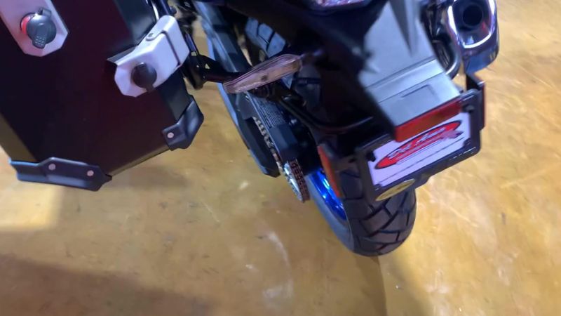 New 2025 Suzuki V-STROM 800DE ADVENTURE Image 8