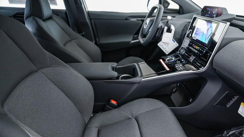 2025 Subaru Solterra PremiumImage 17
