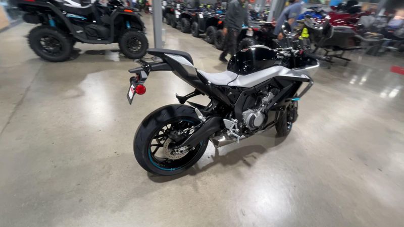 New 2026 CFMOTO 675SS Image 8