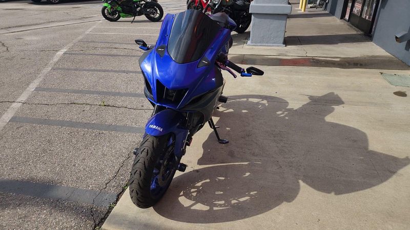 Used 2024 Yamaha YZF R7 Image 7