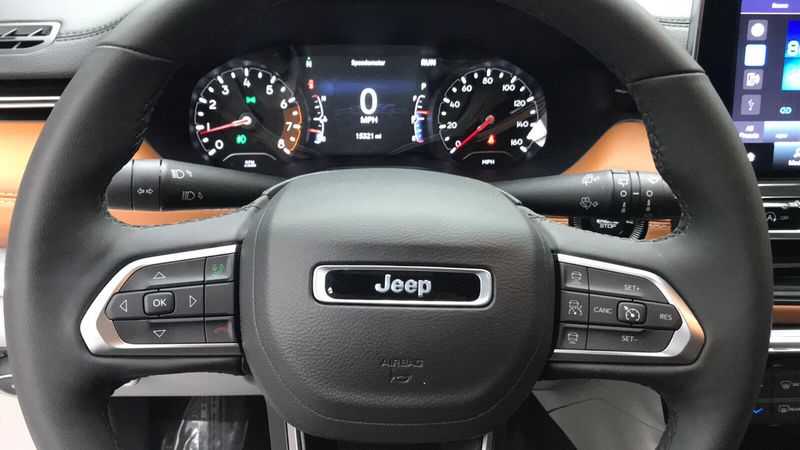 2023 Jeep Compass LimitedImage 7