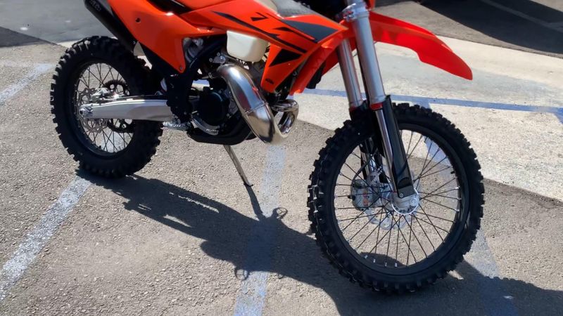 New 2025 KTM 150 XC-W Image 6