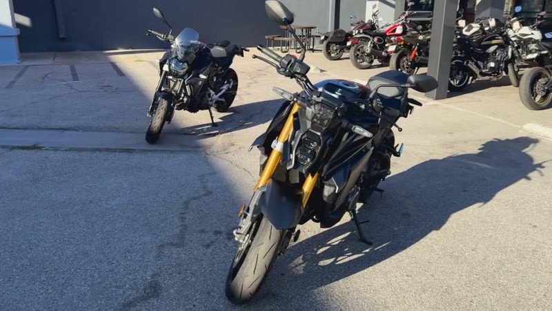 Used 2023 Suzuki GSX-S1000 Image 3