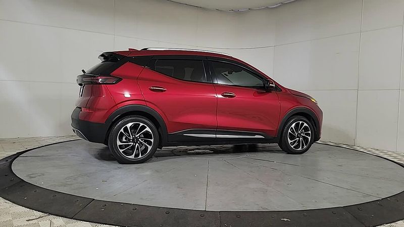 2023 Chevrolet Bolt EUV Premier photo 6