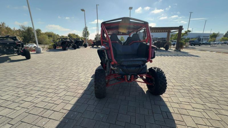 New 2026 Honda TALON1000R4 FOX LIVEVALVE Image 8