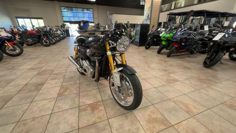 Used 2016 Triumph Thruxton R Image 3