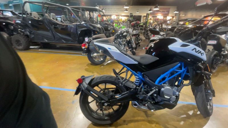 Used 2025 CFMOTO 300NK Image 9