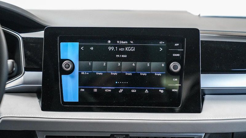 New 2025 Volkswagen Taos 1.5T SEImage 15
