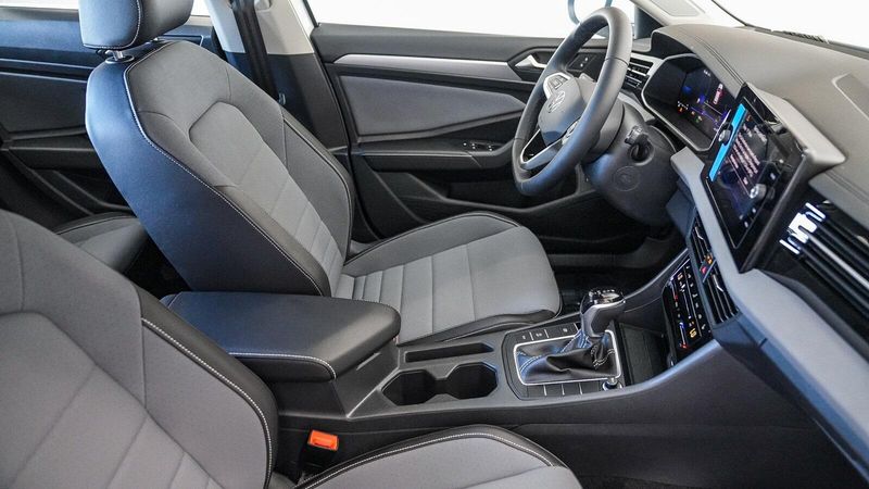 New 2025 Volkswagen Jetta 1.5T SEImage 17