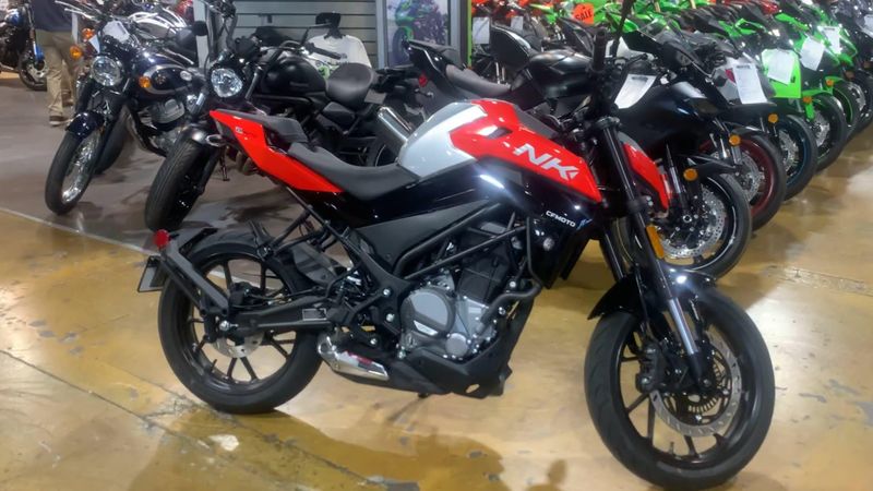 New 2025 CFMOTO 300NK Image 8