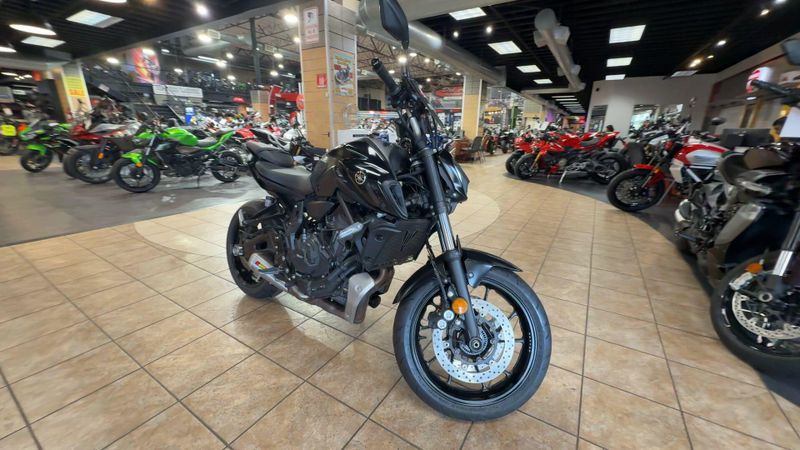Used 2024 Yamaha MT-07 Image 2