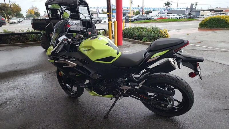 New 2026 Kawasaki NINJA 500 SE ABS Image 9