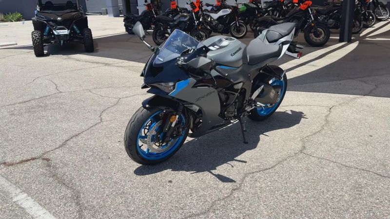 New 2026 Kawasaki NINJA ZX-6R Image 4
