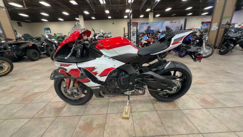 New 2026 Yamaha YZF-R1 70TH ANNIVERSARY EDITION Image 6