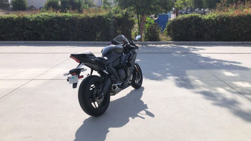 Used 2026 Yamaha YZF-R7 CA Image 3
