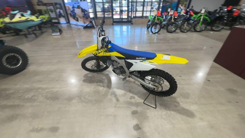 New 2025 Suzuki RM-Z450 Image 9