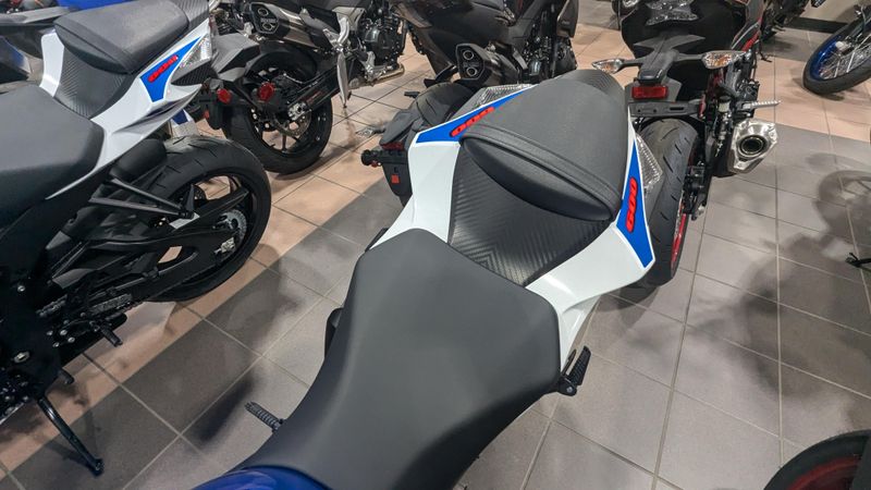 2025 Suzuki GSXR 600Image 10